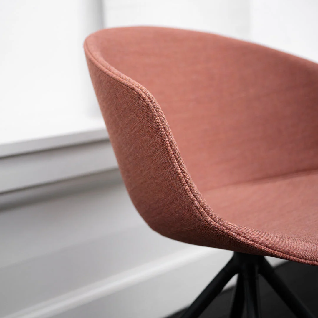Mono V1 Armchair w/ Cover - Image 12
