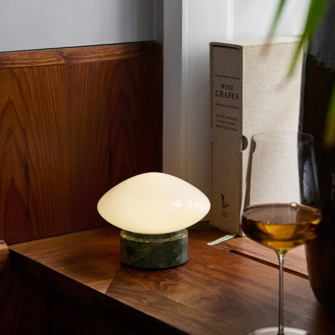 Mist AP21 Portable Table Lamp - Image 33