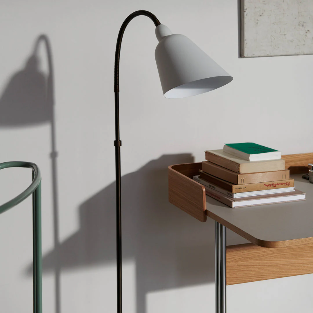 Pavilion AV17 Desk - Image 15
