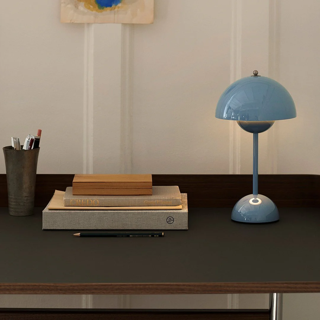 Pavilion AV17 Desk - Image 9