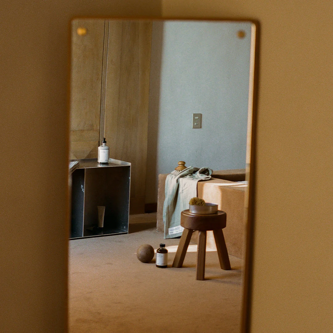 AML Stool - Image 10