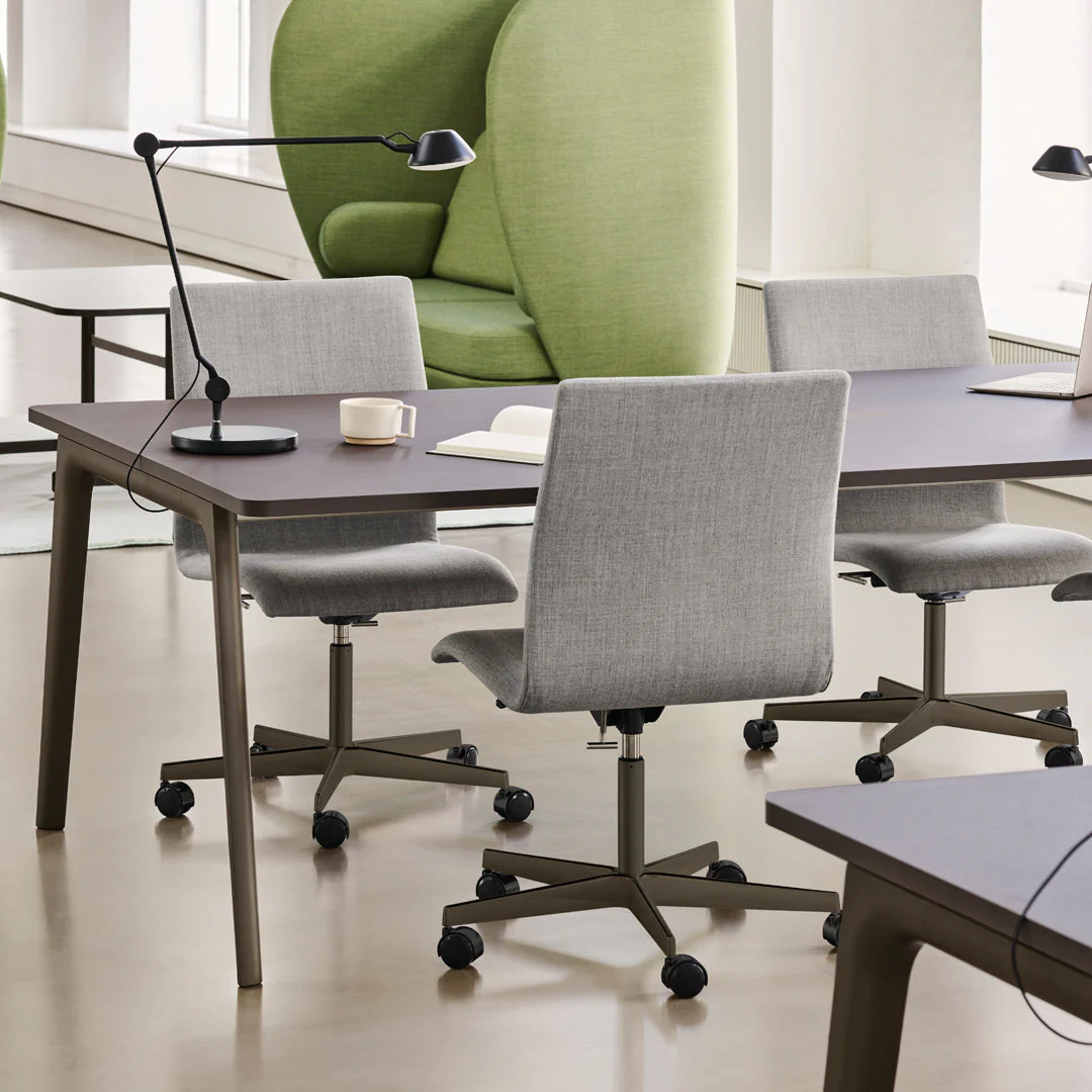 Oxford Low Back Chair - 5 Star Base w/ Casters - Height Adjustable - Image 2