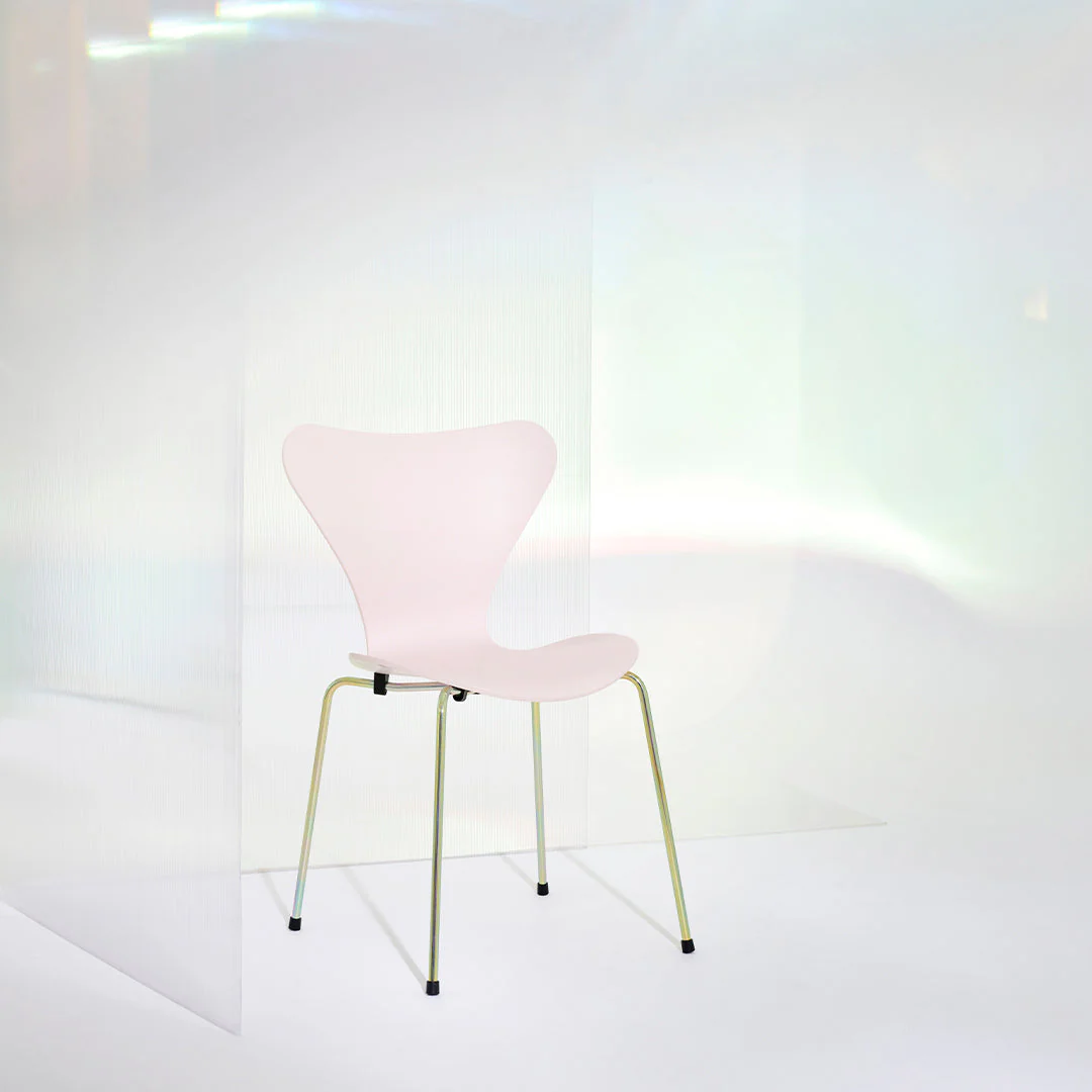 Series 7 Chair 3107 - 7:14 AM Anniversary Edition - Image 28