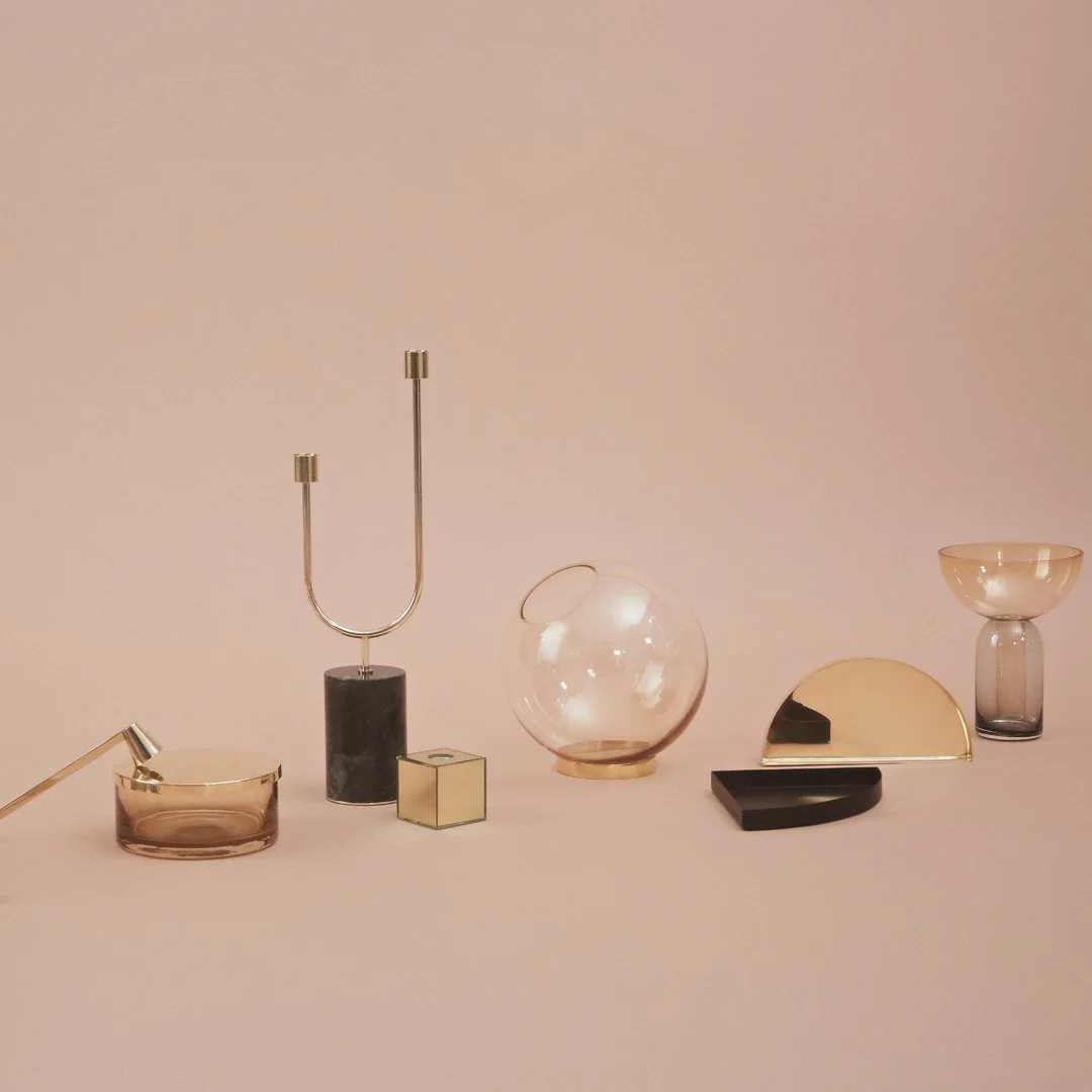 Globe Vase w/ Stand - Image 46