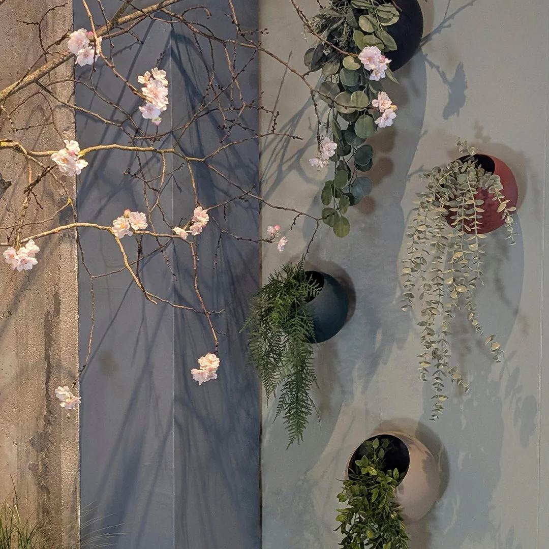 Globe Wall Flowerpot - Large - Image 11