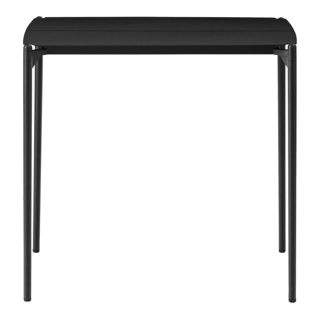 Novo Outdoor Table