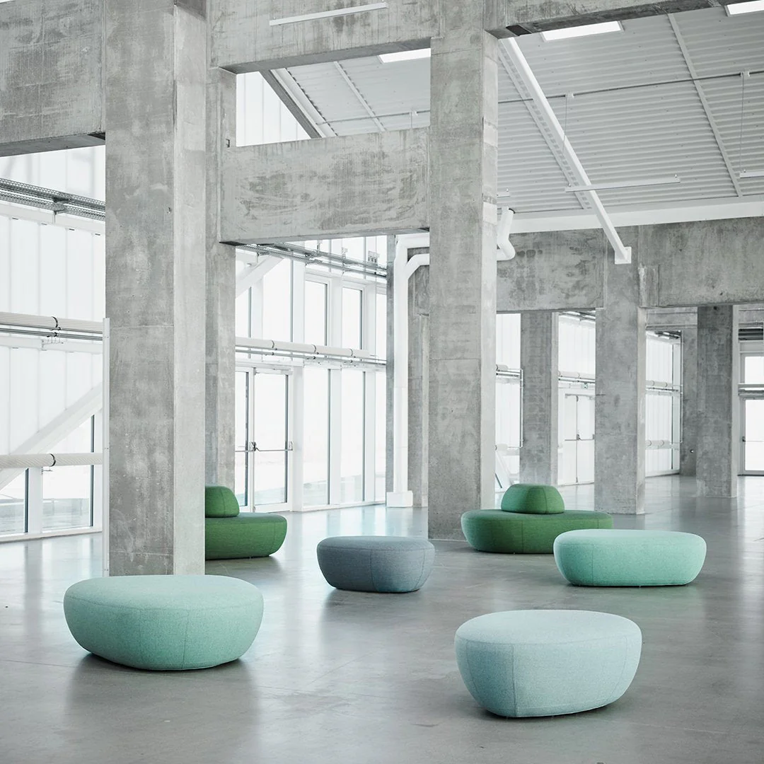 Sisters Pouf - Image 18