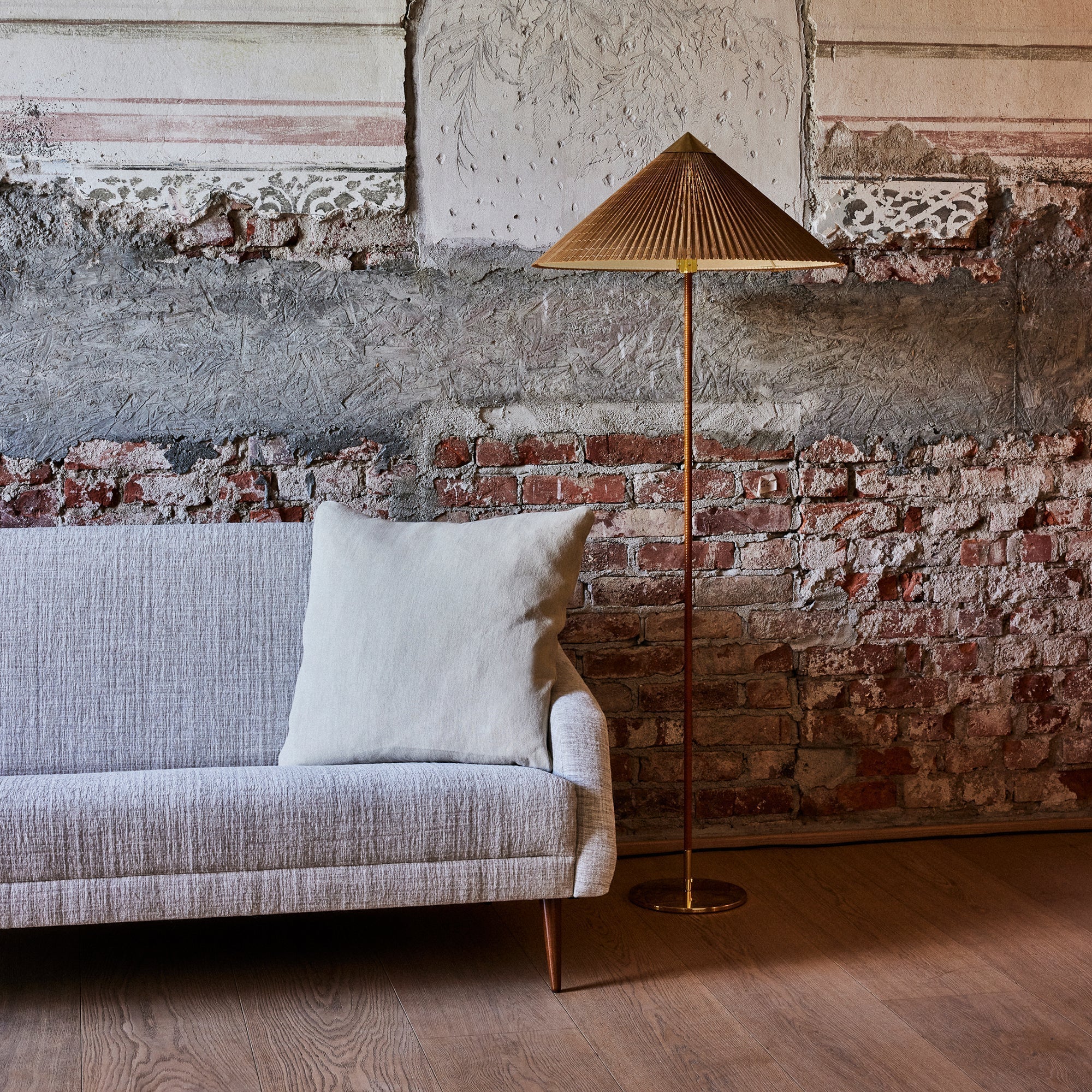 CDC.2 Sofa - Image 9
