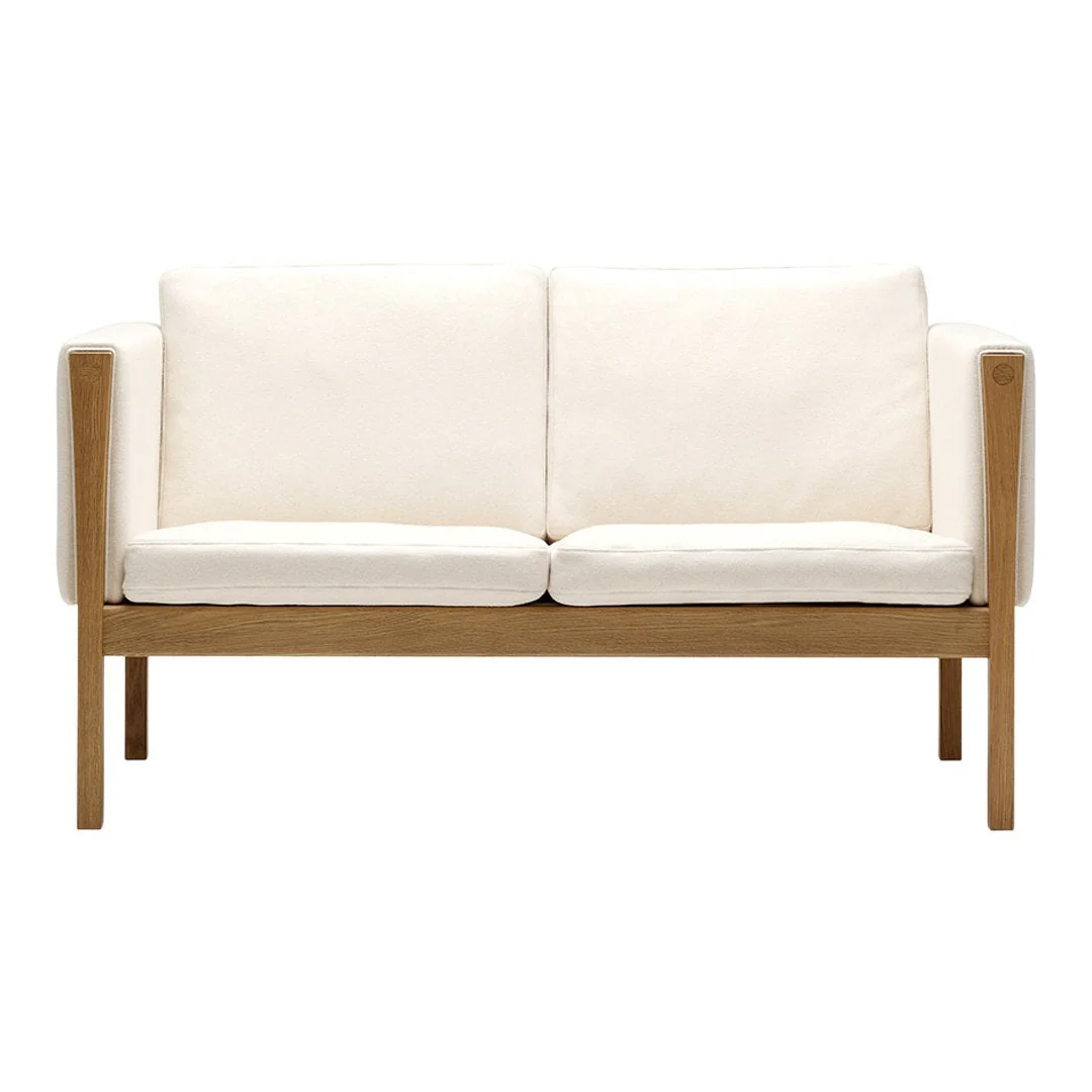 CH162 Sofa
