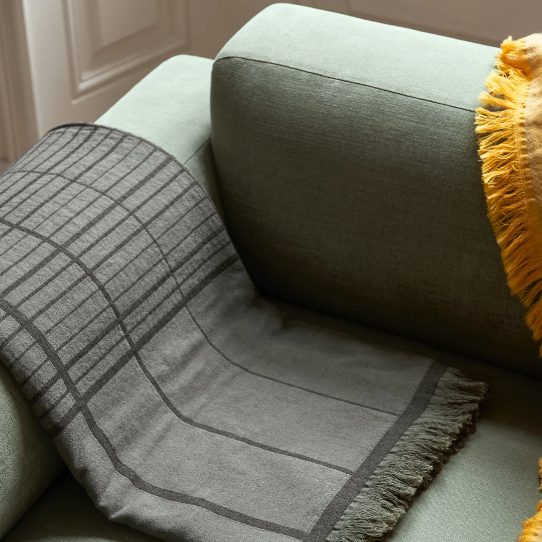 Develius Model A - 2-Seater Sofa - Image 14