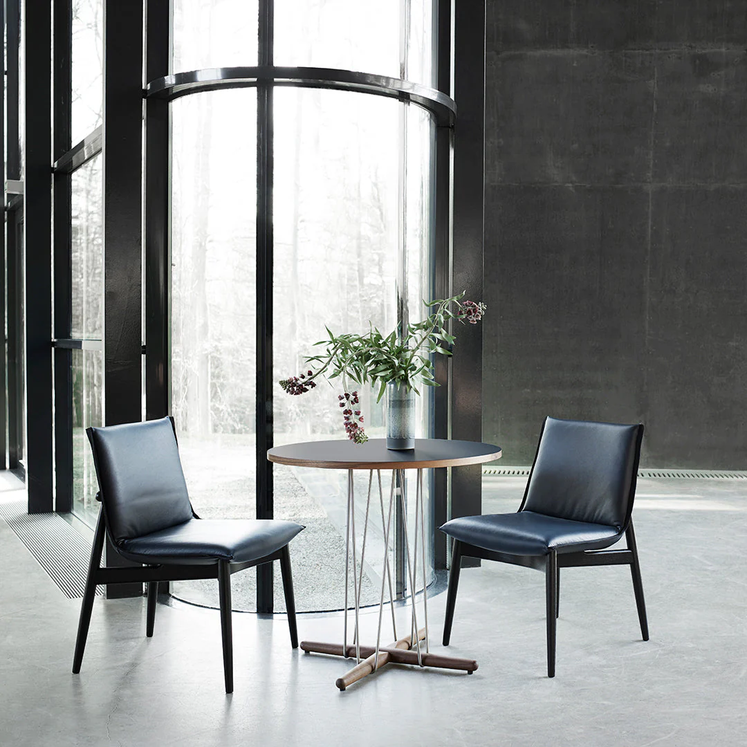 E004 Embrace Chair - Image 13