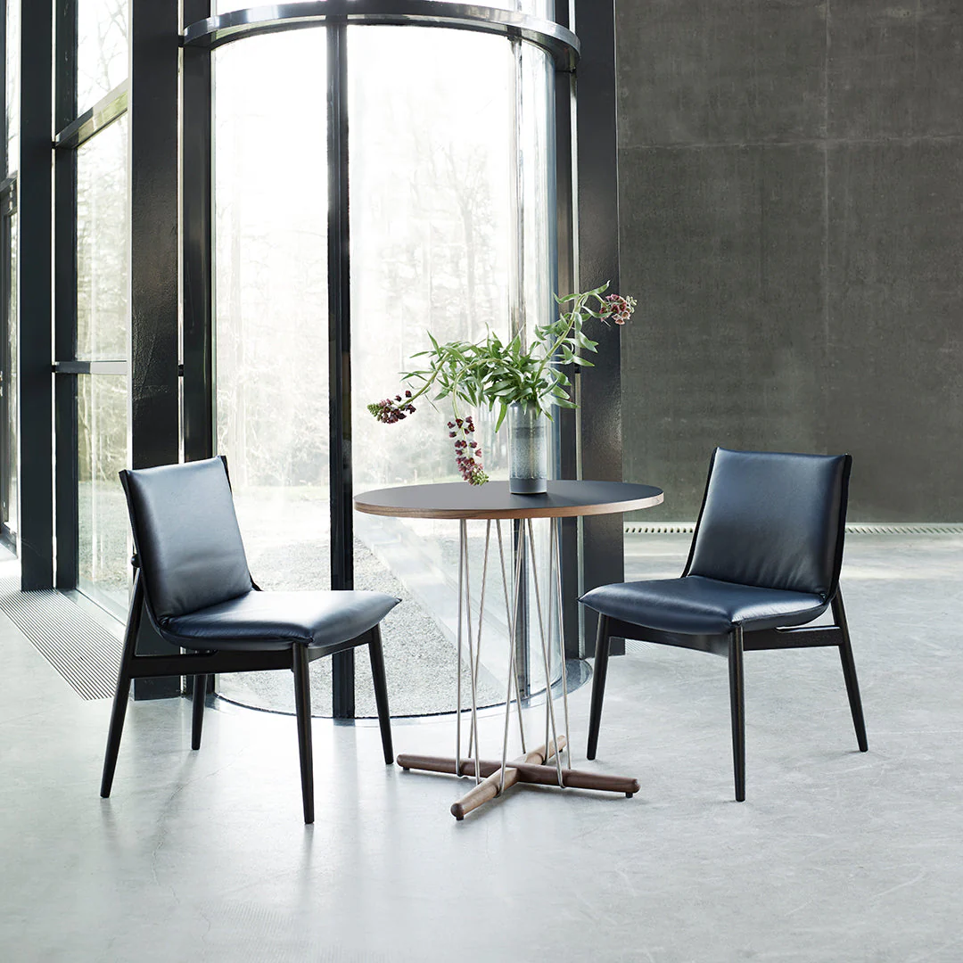 E004 Embrace Chair - Image 14