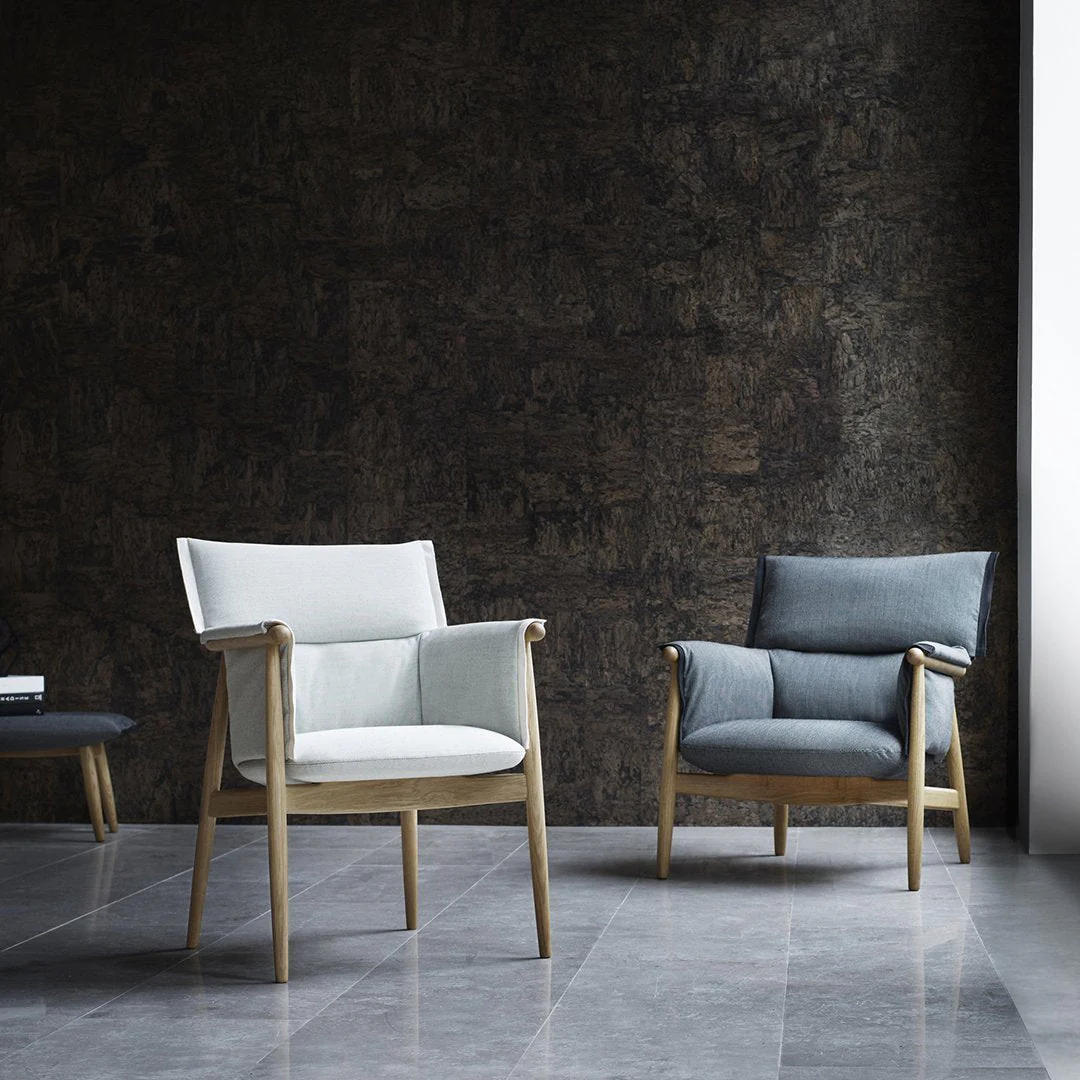 E015 Embrace Lounge Chair - Image 13