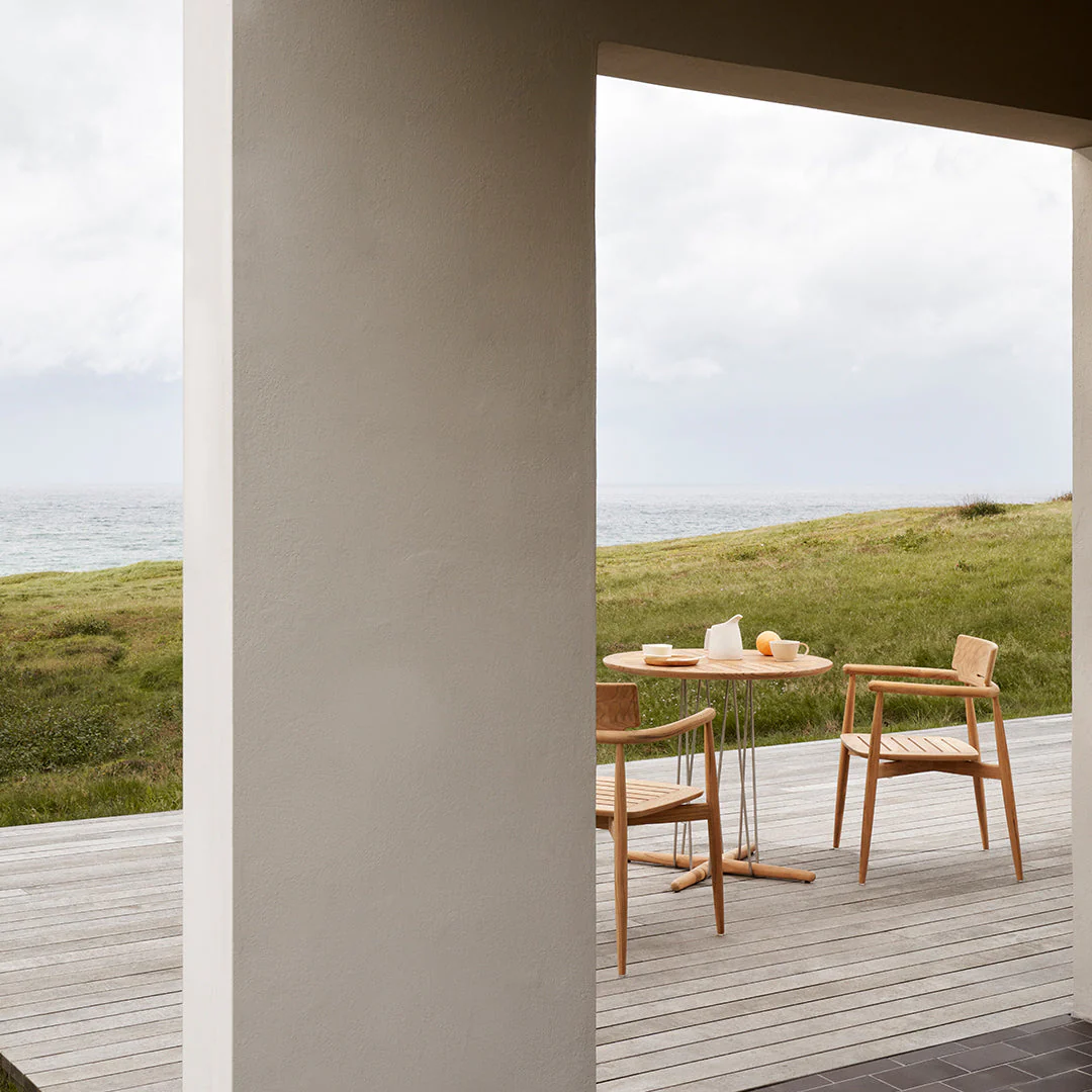 E022 Embrace Outdoor Table - Image 8