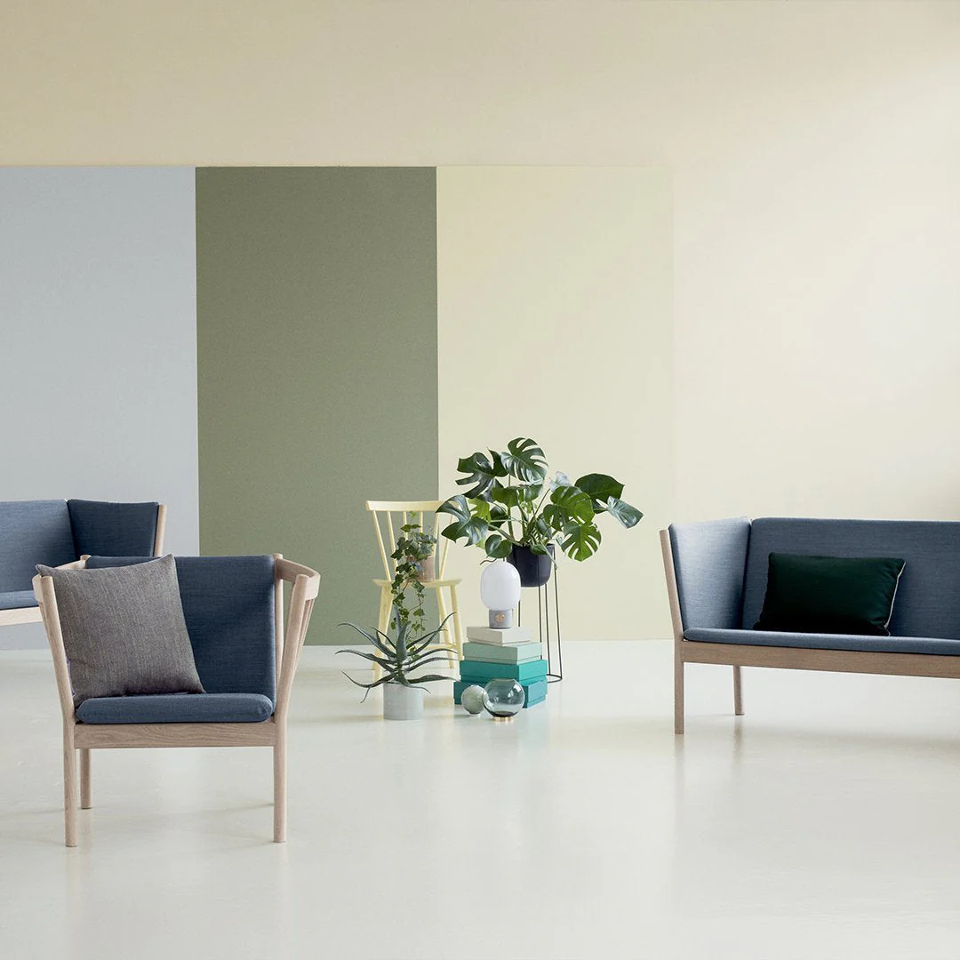 J146 Armchair - Image 14