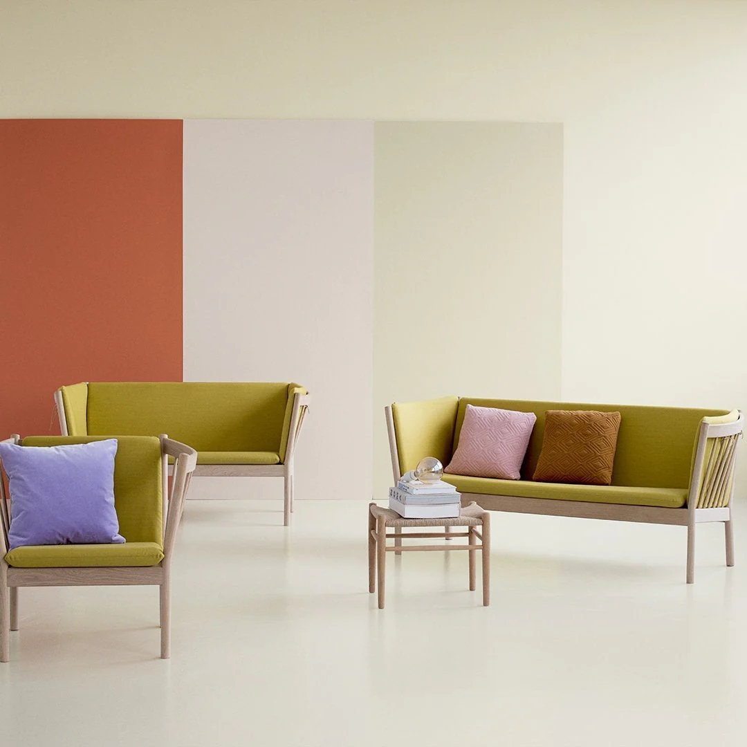 J146 Armchair - Image 15