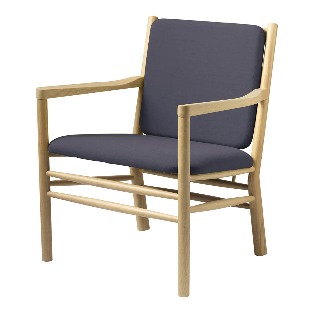 J147 Lounge Armchair - Image 13