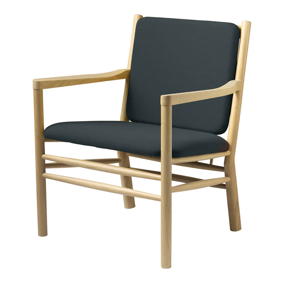 J147 Lounge Armchair - Image 14