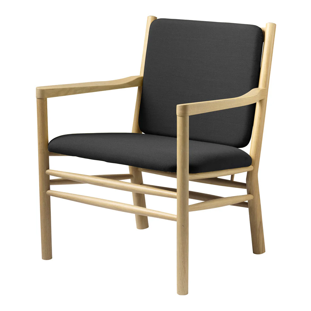 J147 Lounge Armchair - Image 7