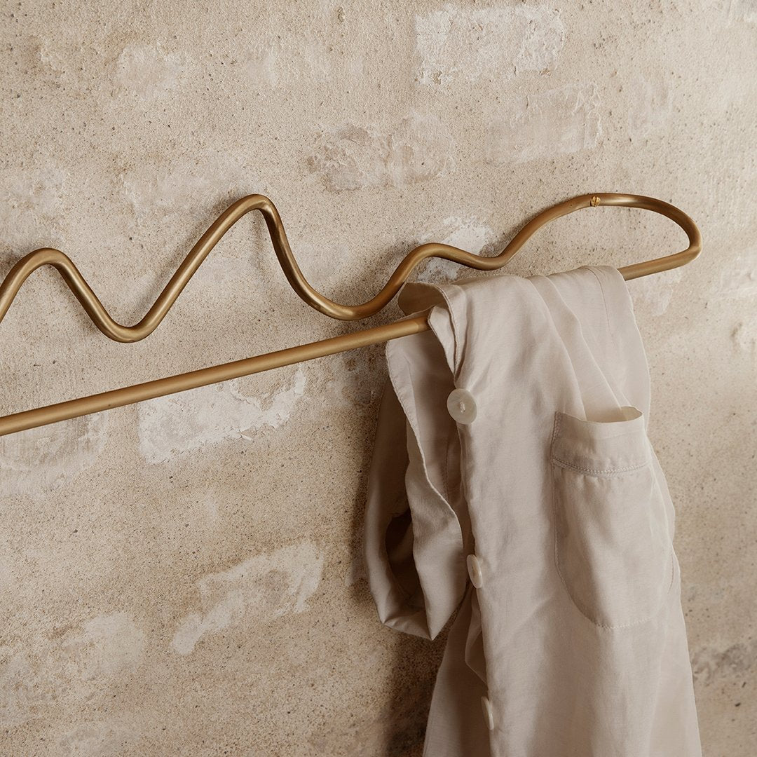 Curvature Towel Hanger - Image 3
