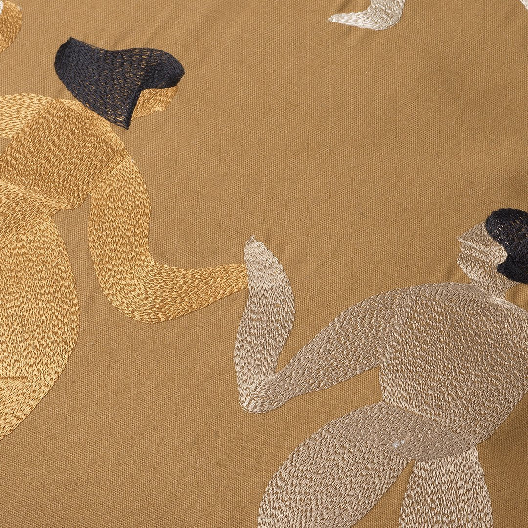 Free Cushion - Image 4