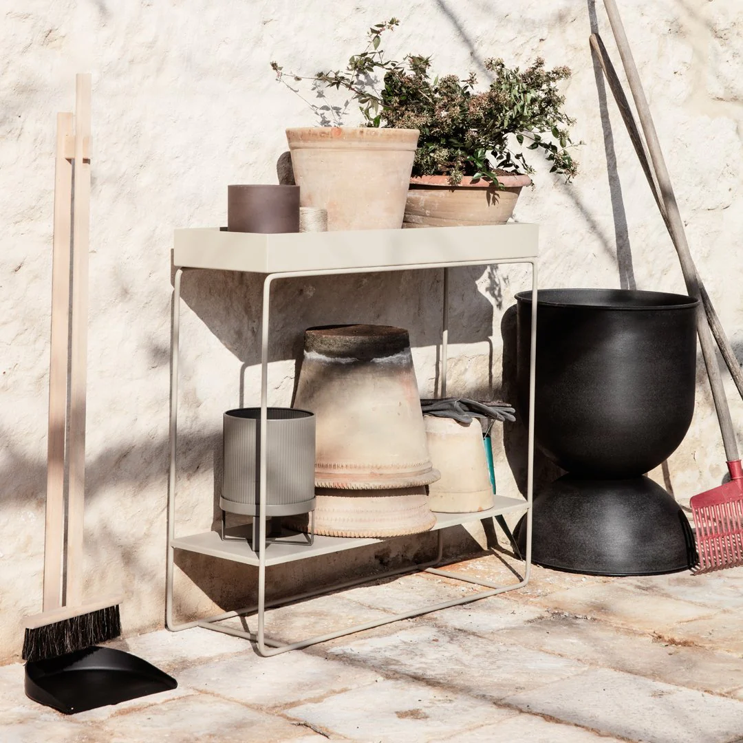 Hourglass Pot - Image 20