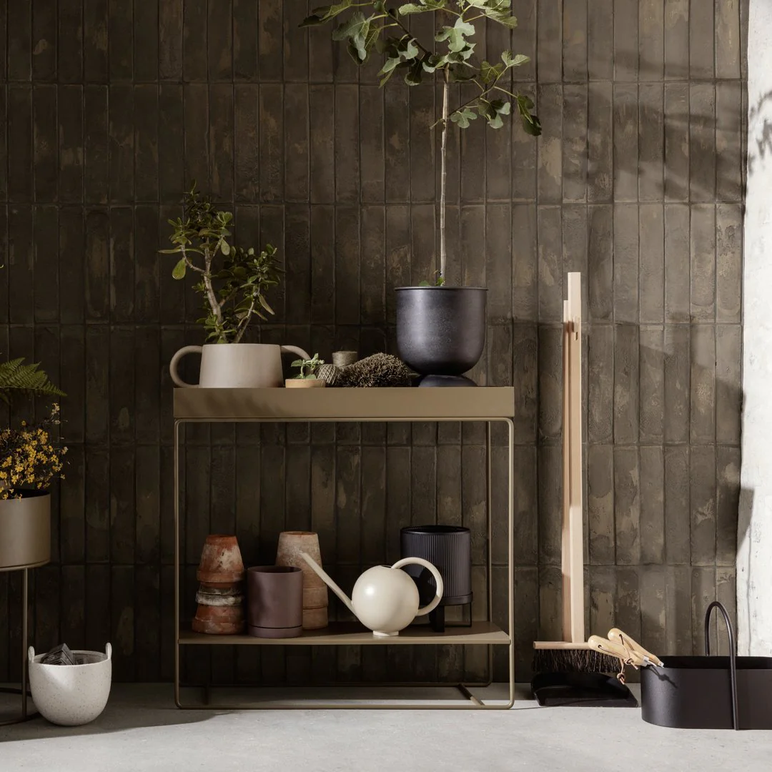 Hourglass Pot - Image 23