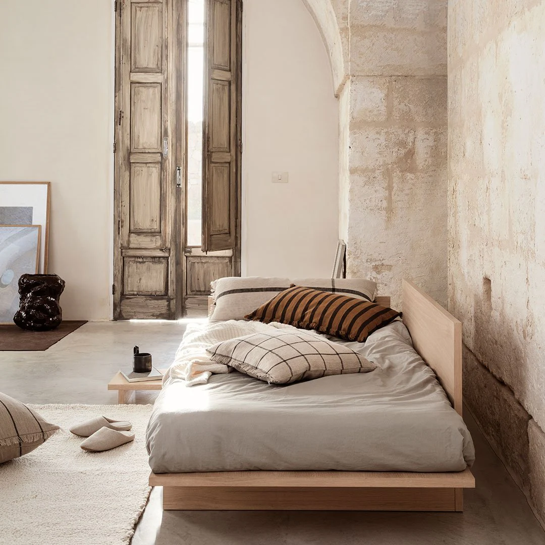 Kona Bed - Image 11