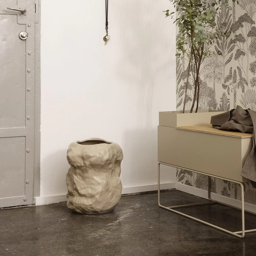 Tuck Vase - Image 3