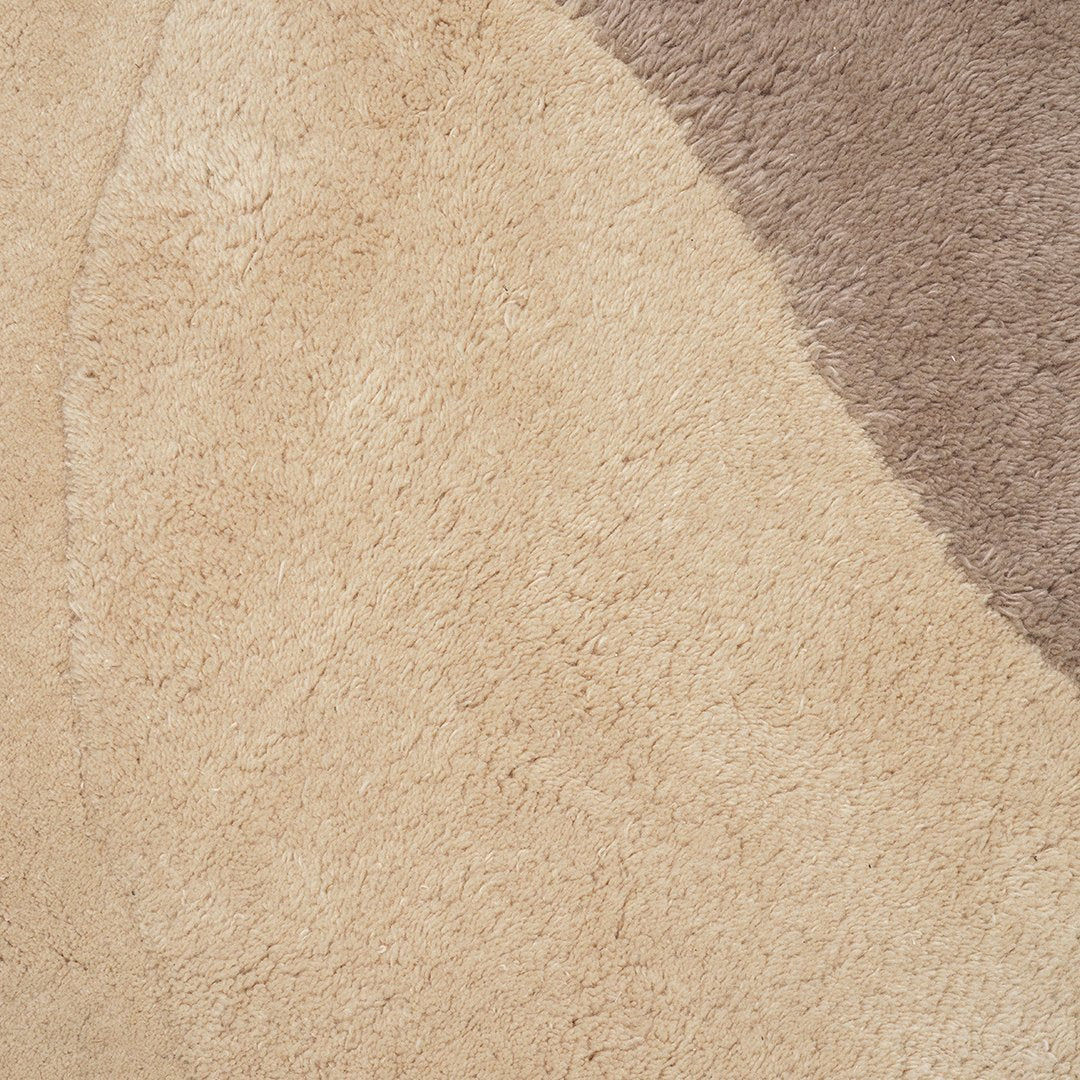 View Tufted Rug - Image 4