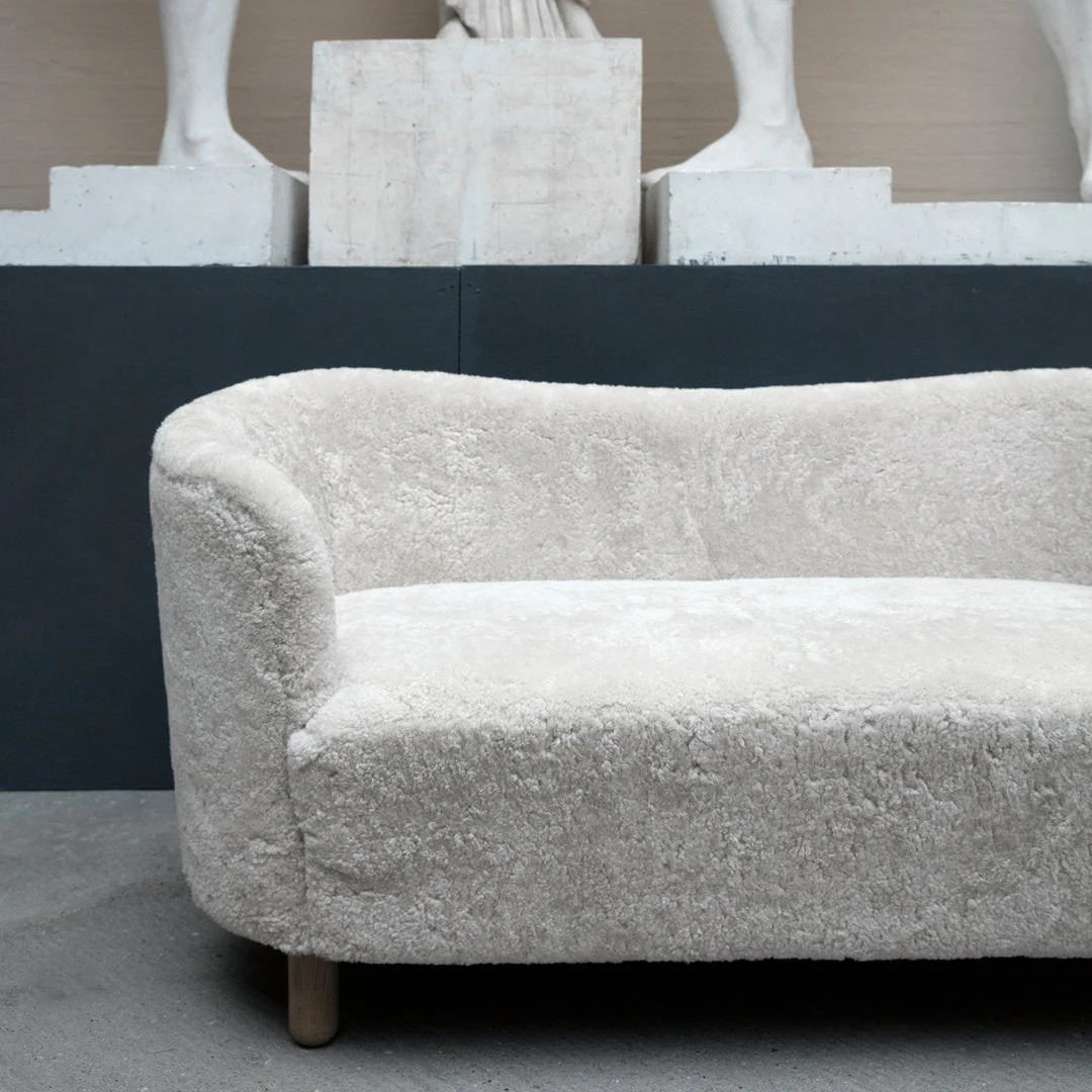 Mingle Sofa - Image 11