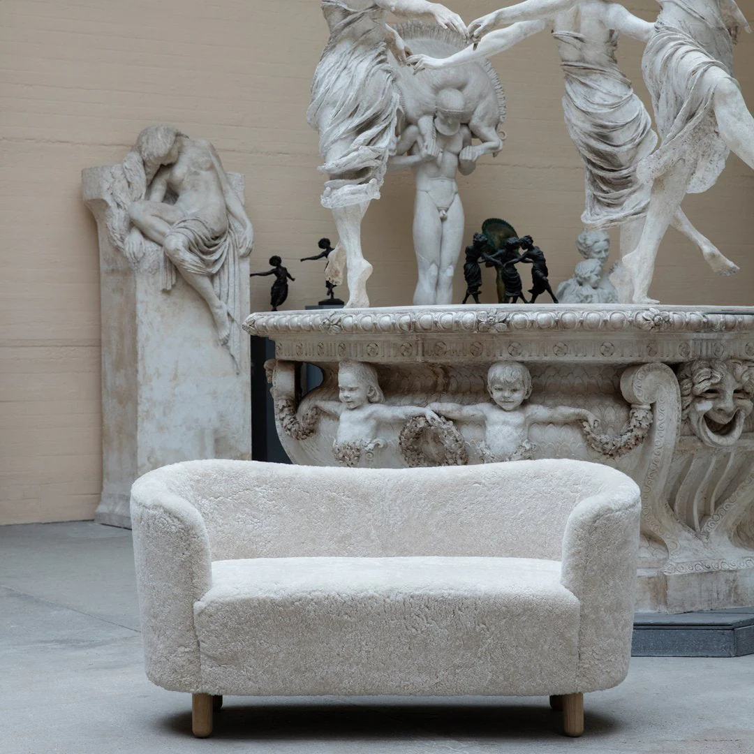Mingle Sofa - Image 14