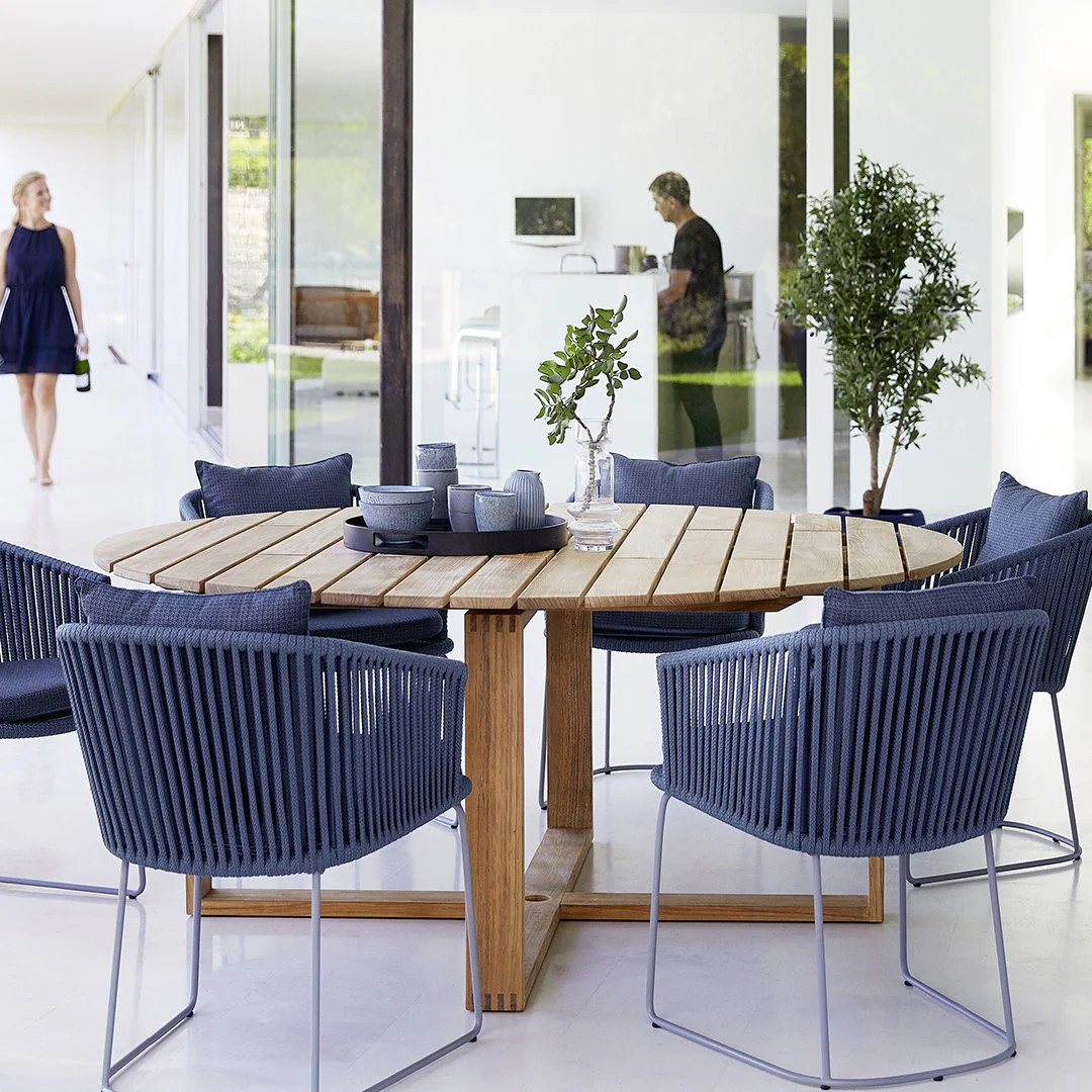 Endless Outdoor Dining Table - Round - Image 4