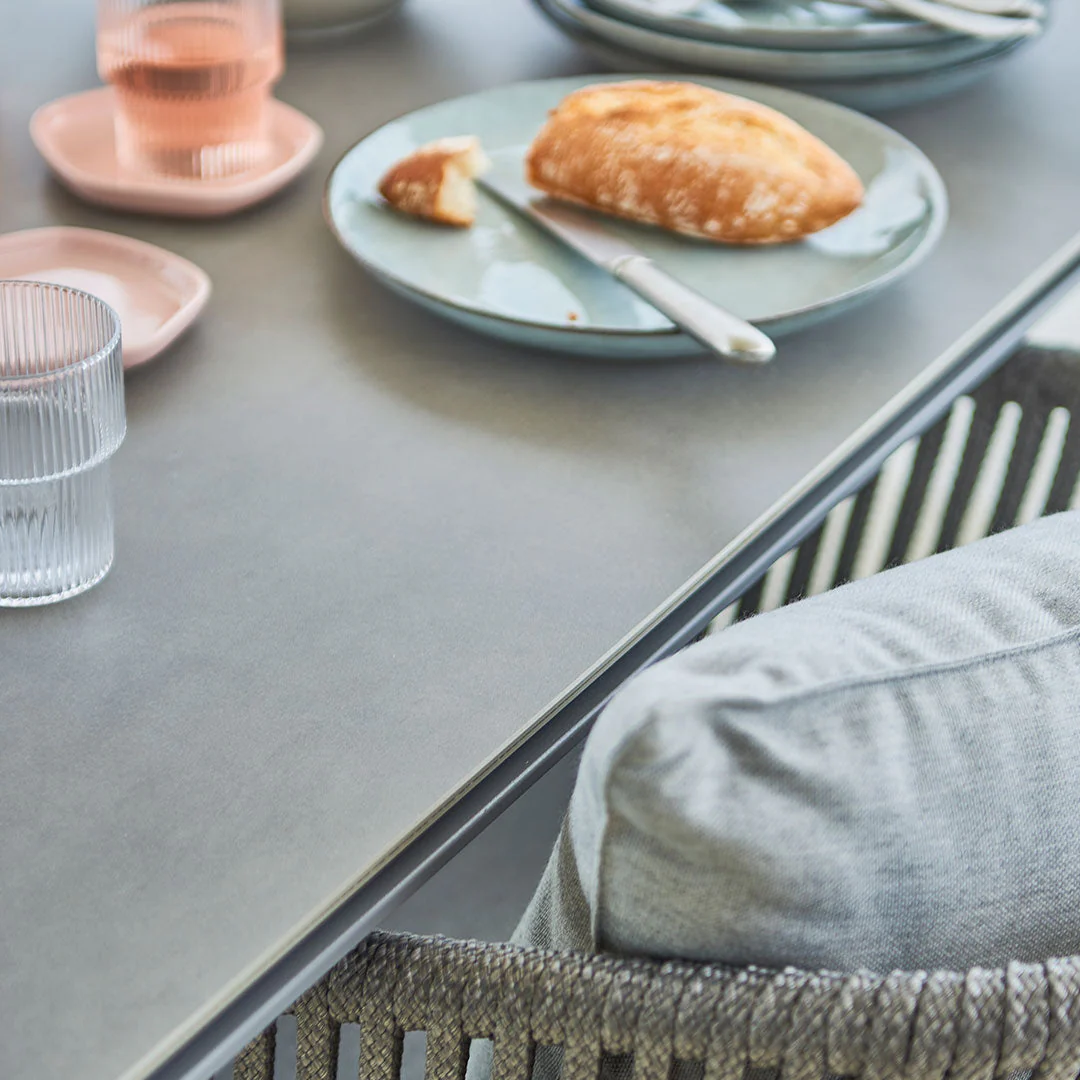 Pure Table - Indoor - Image 4