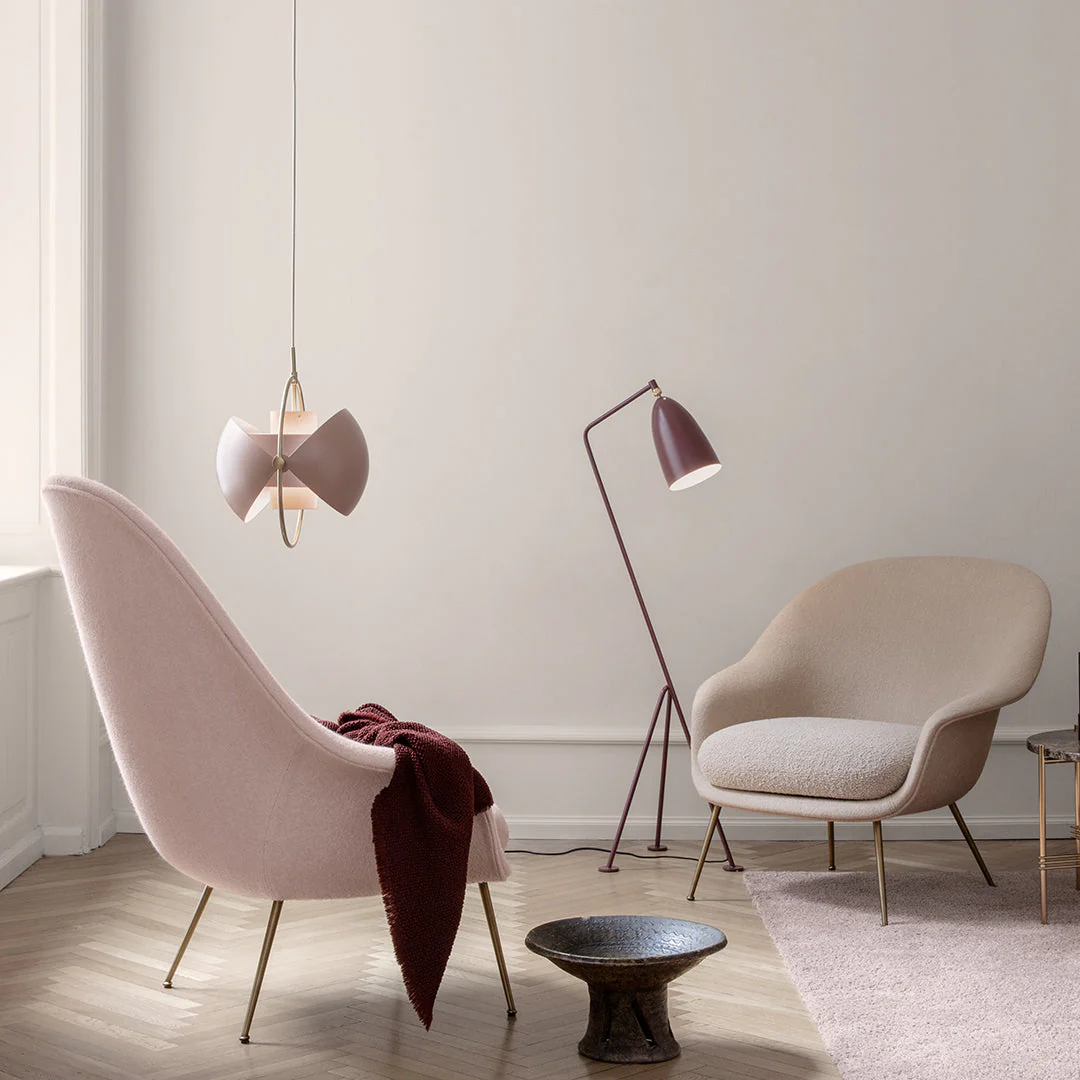 Bat Lounge Chair - High Back - Conic Base - Image 12