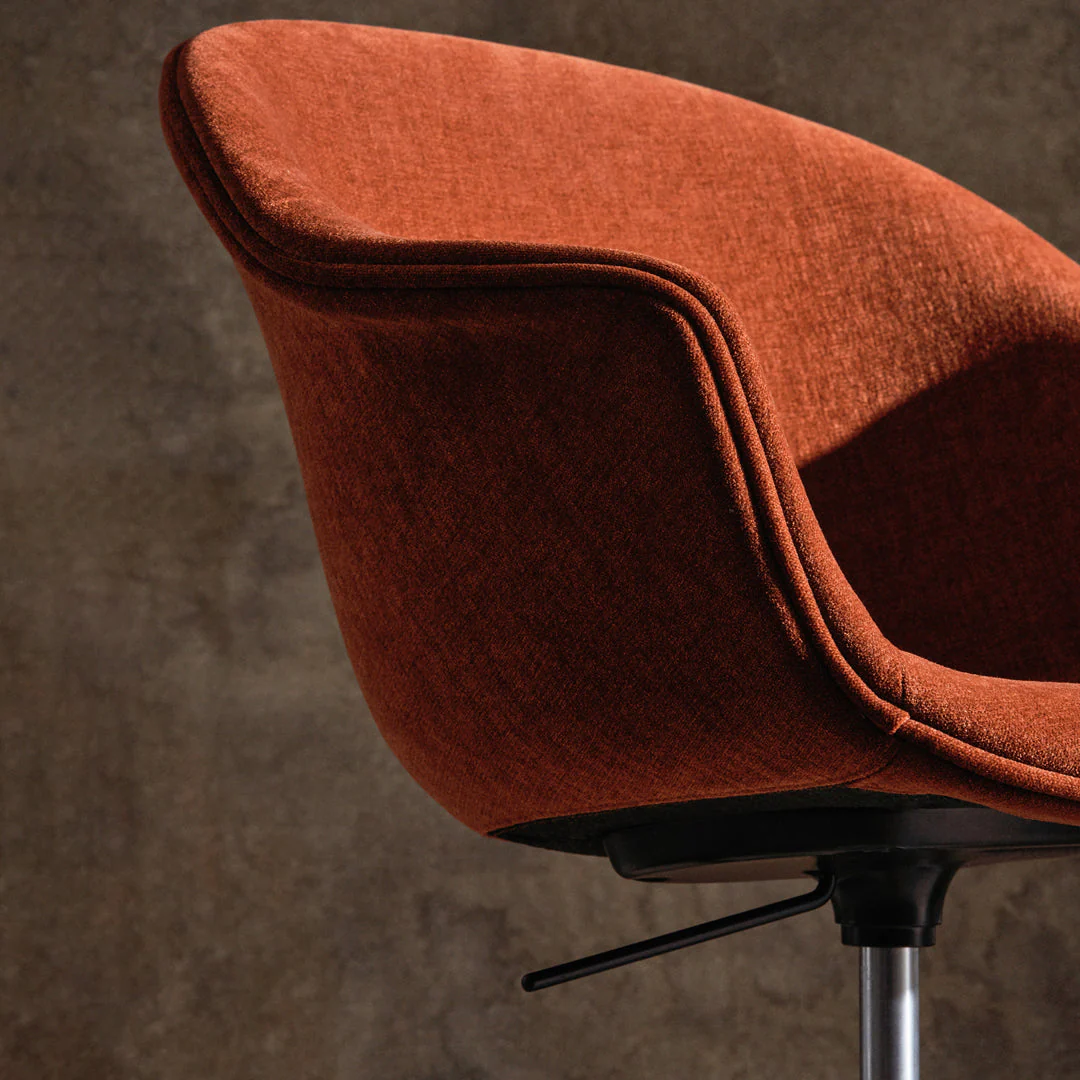 Bat Meeting Chair - 4-Star Base w/ Casters - Height Adjustable - Fully Upholstered - Image 5