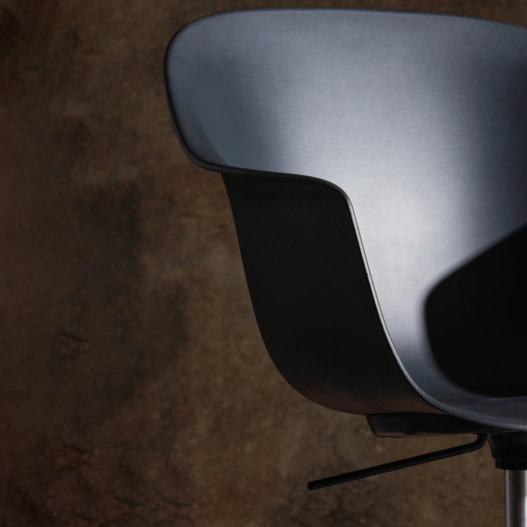 Bat Meeting Chair - 4-Star Base w/ Casters - Height Adjustable - Image 3