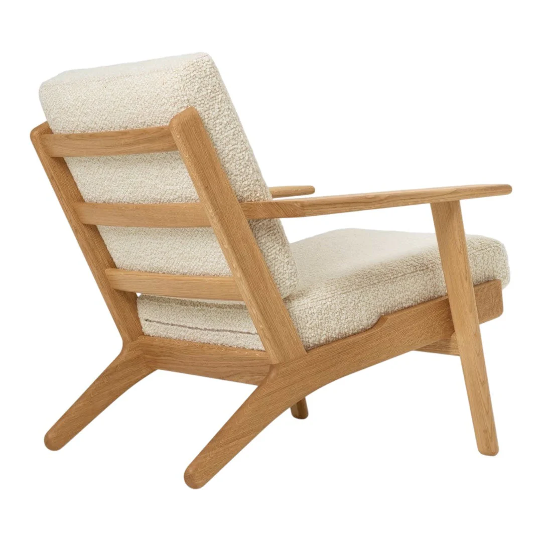 CH290 Lounge Chair - Image 3