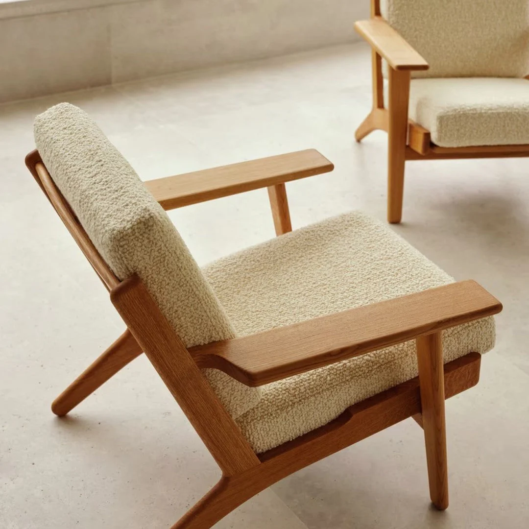 CH290 Lounge Chair - Image 5