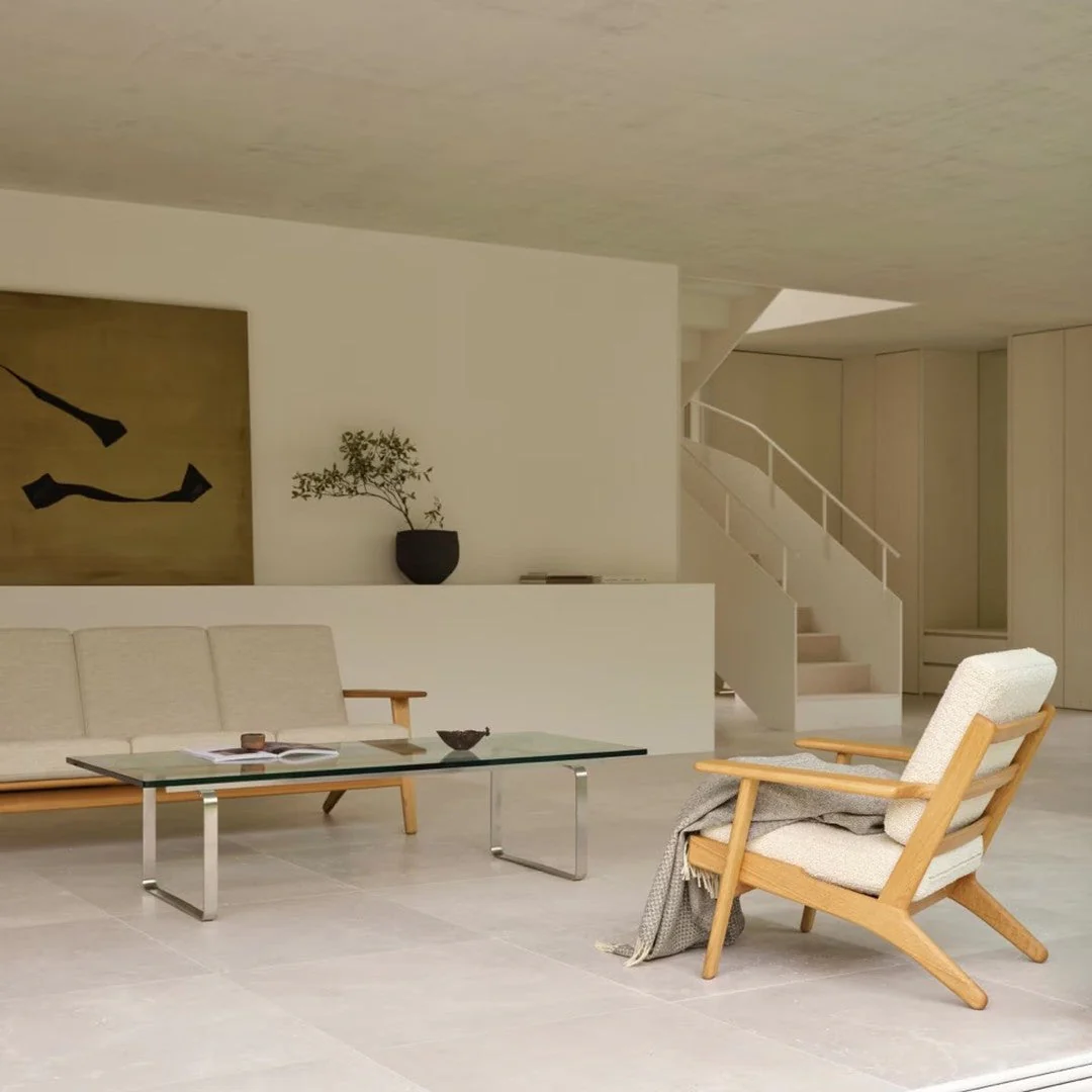 CH290 Lounge Chair - Image 9