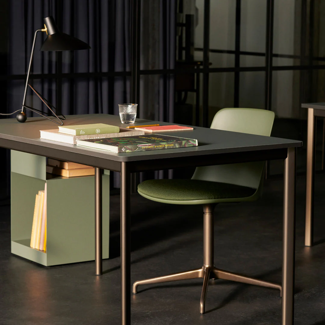 Tripod HM9 Table Lamp - Image 9