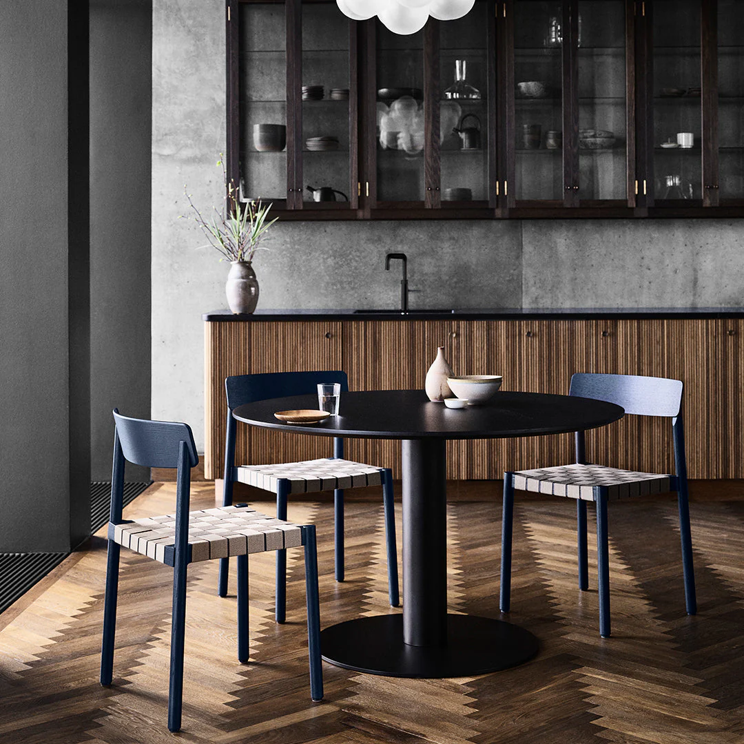 In Between SK12 Dining Table - Center Base - Image 10