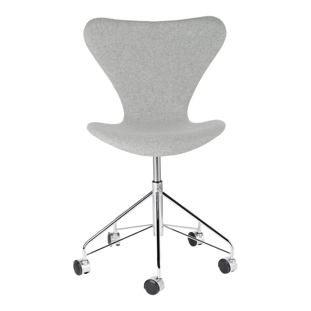 Series 7 Swivel Chair 3117 - Fully Upholstered - Image 2