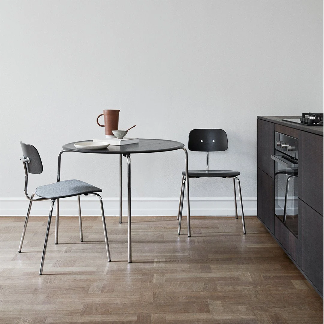 Kevi 2011 Round Stackable Cafe Table - Image 3