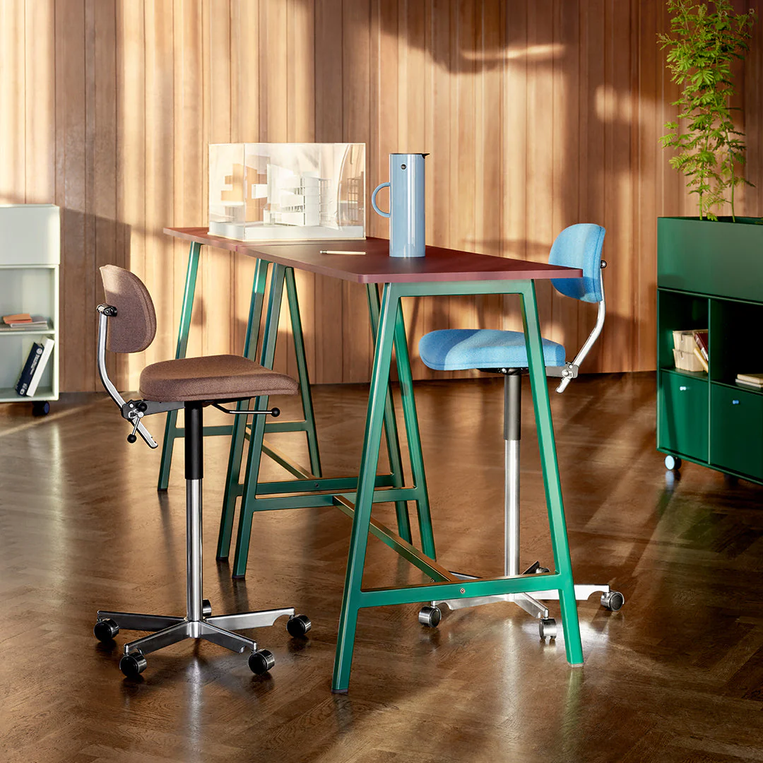 Moser MOG180B Bar Table - Image 4