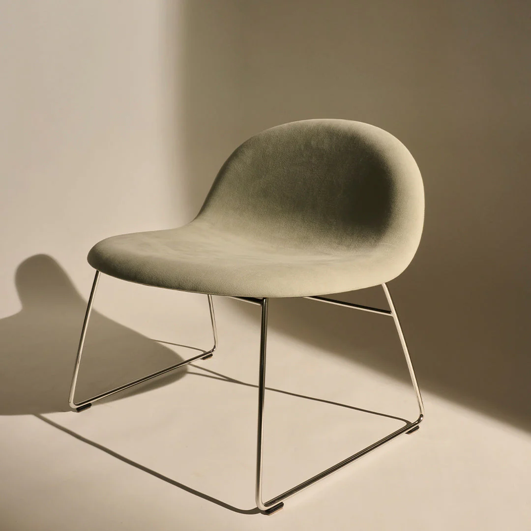 Gubi 3D Lounge Chair - Fully Upholstered - Sledge Base - Image 5