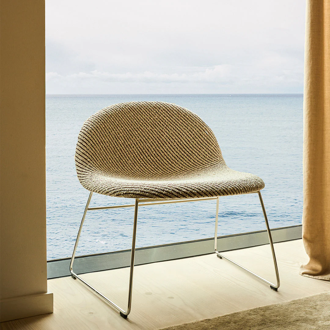 Gubi 3D Lounge Chair - Fully Upholstered - Sledge Base - Image 7