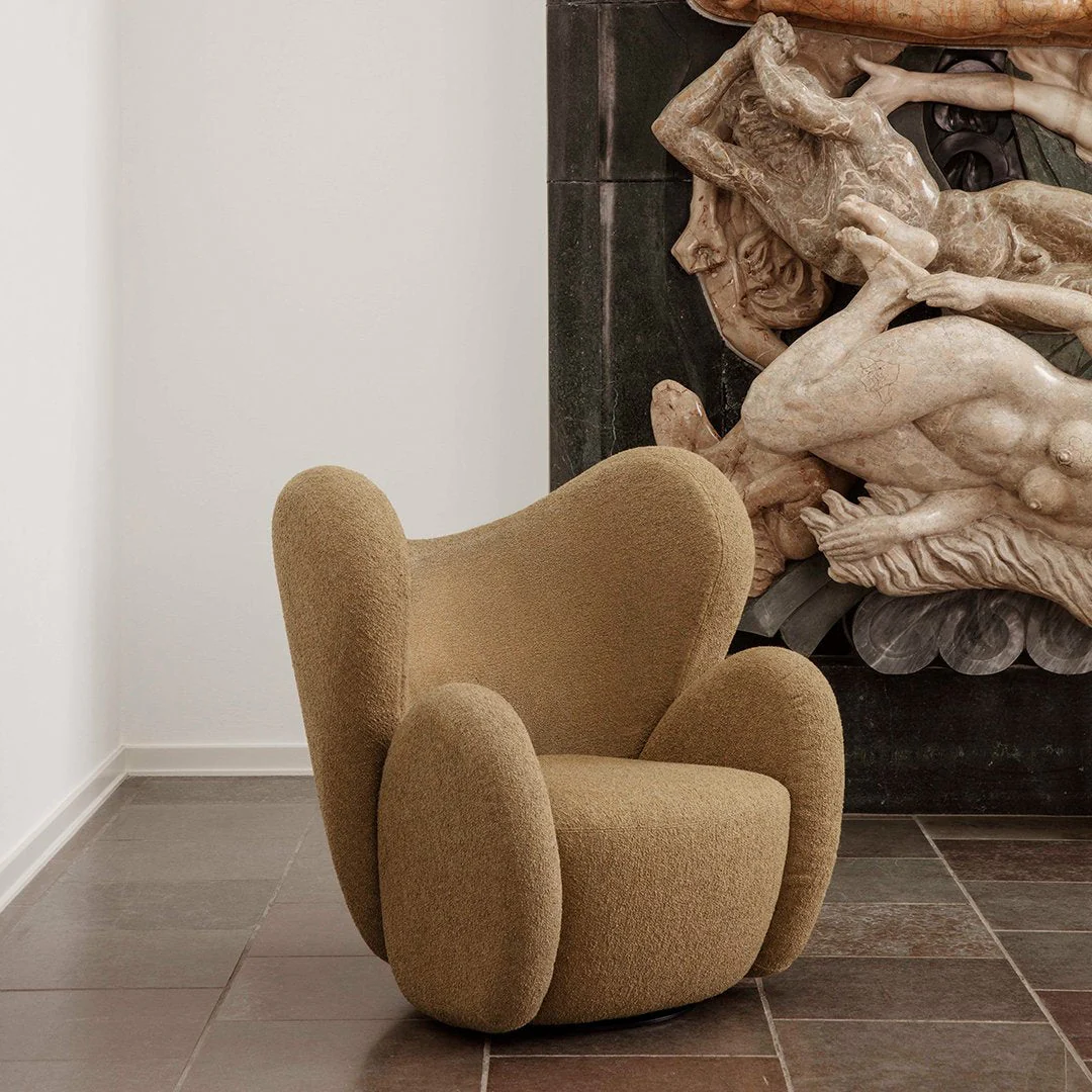 Big Big Lounge Chair - Image 40
