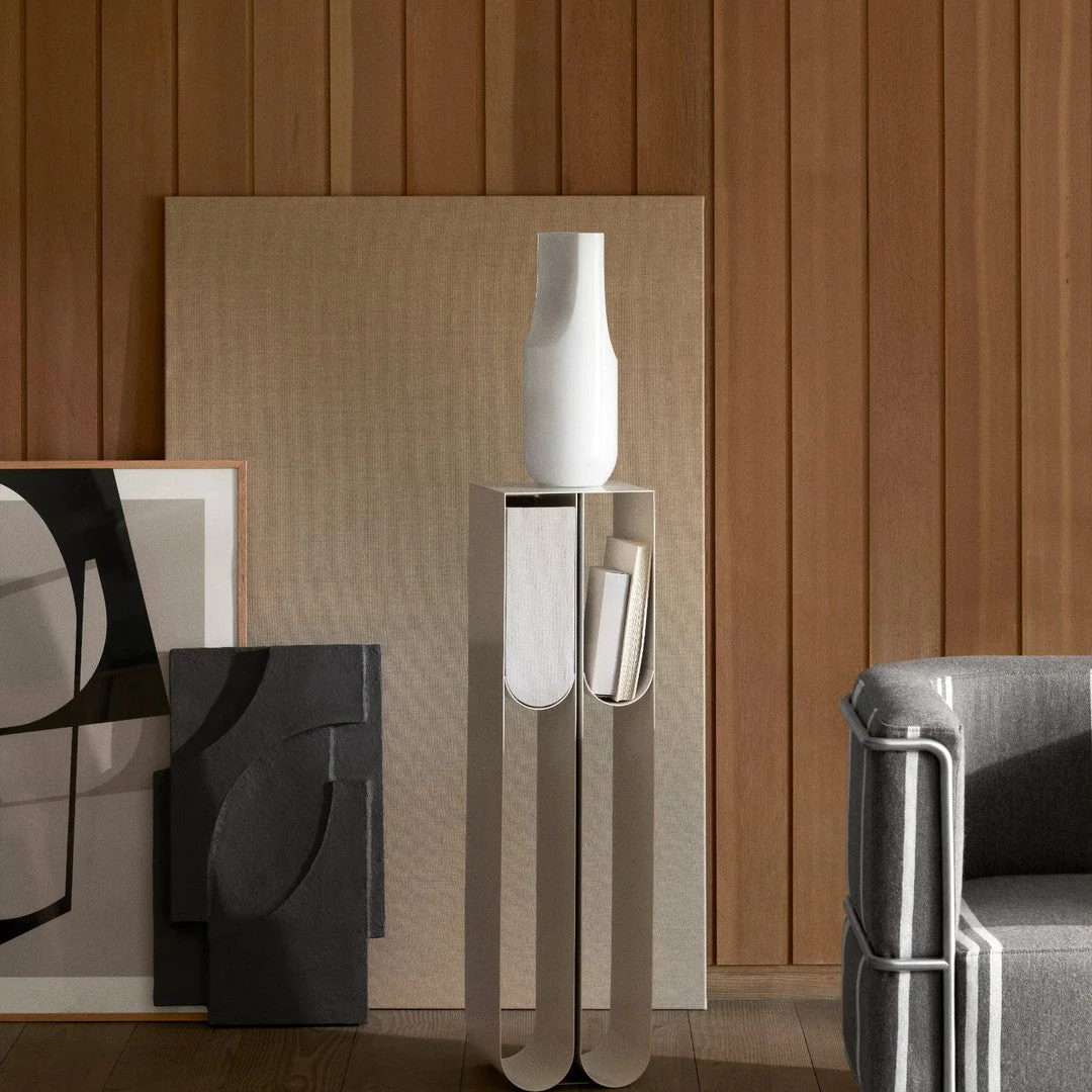 Curved Pedestal - Image 4