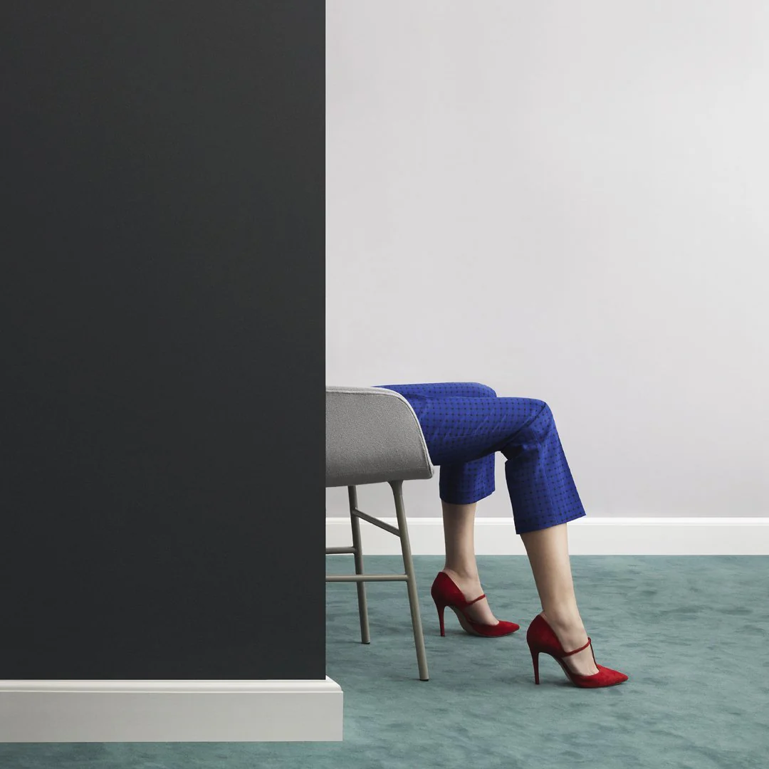 Form Armchair - Metal Legs - Upholstered - Image 32
